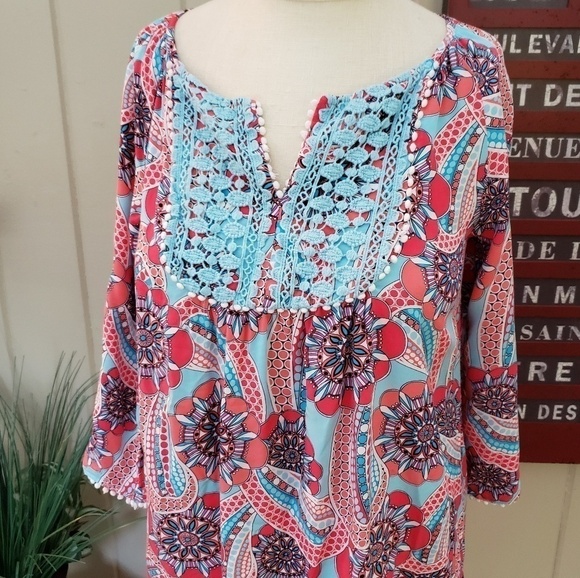 Crown & Ivy | XS embroidered sleeves & front panel - Picture 2 of 10